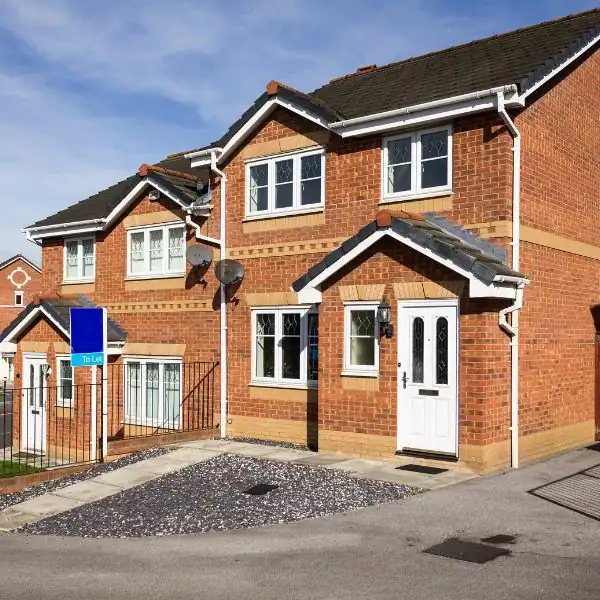 Scenarios 4 Image of UK home - Faulkners scenarios